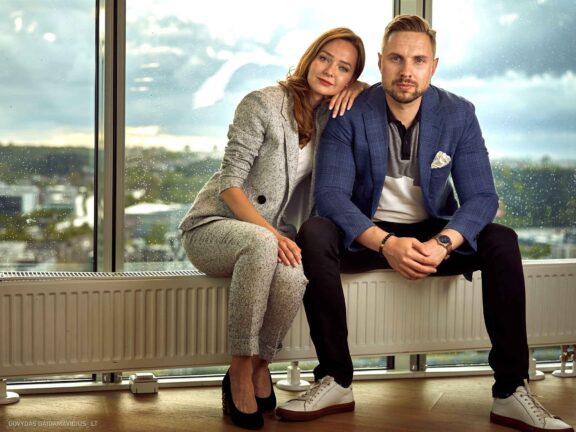 Fotografas Dovydas Gaidamavičius Vilnius, Kaunas, Vestuvės, Renginiai, Fotosesijos, Mergvakariai. Fotografas vestuvės vilnius, renginio fotografavimas, asmeninė fotosesija vilnius, krikštynų fotografas, priešvestuvinė fotosesija, mergvakario fotosesija, šeimos fotosesija. © www.DovydasGaidamavicius.lt www.Dovis.lt