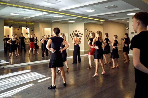 Fotografas Dovydas Gaidamavičius Vilnius, Kaunas, Vestuvės, Renginiai, Fotosesijos, Mergvakariai. Fotografas vestuvės vilnius, renginio fotografavimas, asmeninė fotosesija vilnius, krikštynų fotografas, priešvestuvinė fotosesija, mergvakario fotosesija, šeimos fotosesija. © www.DovydasGaidamavicius.lt www.Dovis.lt