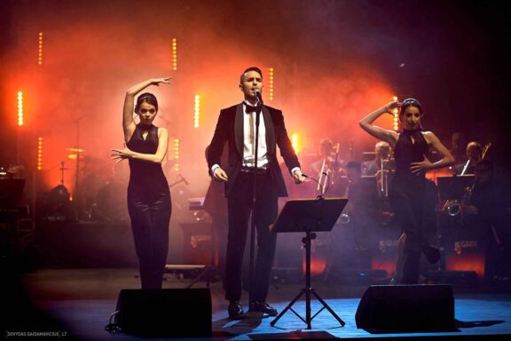 Fotografas Dovydas Gaidamavičius Vilnius, Kaunas, Vestuvės, Renginiai, Fotosesijos, Mergvakariai. Fotografas vestuvės vilnius, renginio fotografavimas, asmeninė fotosesija vilnius, krikštynų fotografas, priešvestuvinė fotosesija, mergvakario fotosesija, šeimos fotosesija. © www.DovydasGaidamavicius.lt www.Dovis.lt