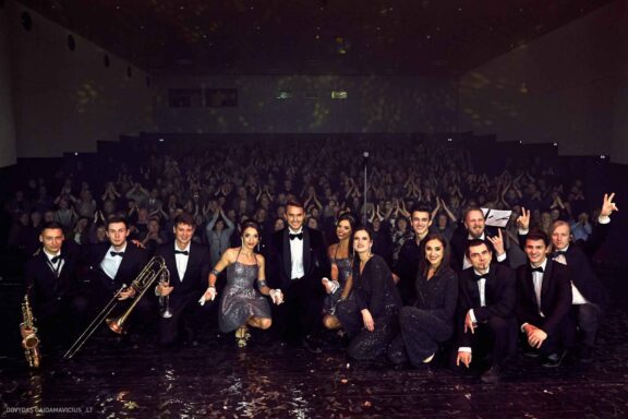 Fotografas Dovydas Gaidamavičius Vilnius, Kaunas, Vestuvės, Renginiai, Fotosesijos, Mergvakariai. Fotografas vestuvės vilnius, renginio fotografavimas, asmeninė fotosesija vilnius, krikštynų fotografas, priešvestuvinė fotosesija, mergvakario fotosesija, šeimos fotosesija. © www.DovydasGaidamavicius.lt www.Dovis.lt