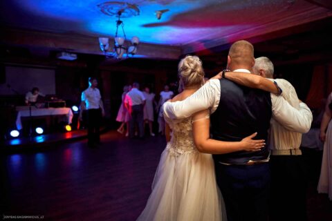 Fotografas Dovydas Gaidamavičius Vilnius, Kaunas, Vestuvės, Renginiai, Fotosesijos, Mergvakariai. Fotografas vestuvės vilnius, renginio fotografavimas, asmeninė fotosesija vilnius, krikštynų fotografas, priešvestuvinė fotosesija, mergvakario fotosesija, šeimos fotosesija. © www.DovydasGaidamavicius.lt www.Dovis.lt