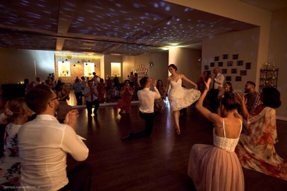 Fotografas Dovydas Gaidamavičius Vilnius, Kaunas, Vestuvės, Renginiai, Fotosesijos, Mergvakariai. Fotografas vestuvės vilnius, renginio fotografavimas, asmeninė fotosesija vilnius, krikštynų fotografas, priešvestuvinė fotosesija, mergvakario fotosesija, šeimos fotosesija. © www.DovydasGaidamavicius.lt www.Dovis.lt