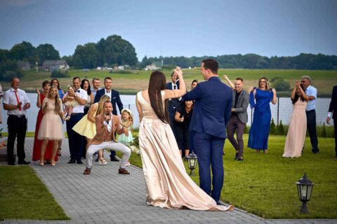 Fotografas Dovydas Gaidamavičius Vilnius, Kaunas, Vestuvės, Renginiai, Fotosesijos, Mergvakariai. Fotografas vestuvės vilnius, renginio fotografavimas, asmeninė fotosesija vilnius, krikštynų fotografas, priešvestuvinė fotosesija, mergvakario fotosesija, šeimos fotosesija. © www.DovydasGaidamavicius.lt www.Dovis.lt