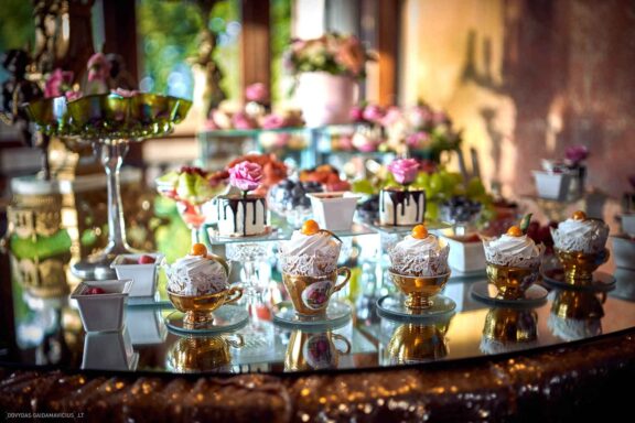 Fotografas Dovydas Gaidamavičius Vilnius, Kaunas, Vestuvės, Renginiai, Fotosesijos, Mergvakariai. Fotografas vestuvės vilnius, renginio fotografavimas, asmeninė fotosesija vilnius, krikštynų fotografas, priešvestuvinė fotosesija, mergvakario fotosesija, šeimos fotosesija. © www.DovydasGaidamavicius.lt www.Dovis.lt