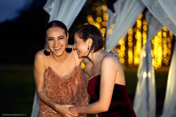 Fotografas Dovydas Gaidamavičius Vilnius, Kaunas, Vestuvės, Renginiai, Fotosesijos, Mergvakariai. Fotografas vestuvės vilnius, renginio fotografavimas, asmeninė fotosesija vilnius, krikštynų fotografas, priešvestuvinė fotosesija, mergvakario fotosesija, šeimos fotosesija. © www.DovydasGaidamavicius.lt www.Dovis.lt