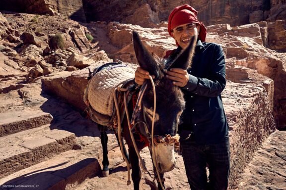 Jordanija (Jordan) Kelionės nuotraukos ir istorija. Aplankyta Petra, Wadi Rum dykuma, Raudonoji jūra, Negyvoji jūra, Aqaba Fotografas: Dovydas Gaidamavičius © www.DovydasGaidamavicius.lt