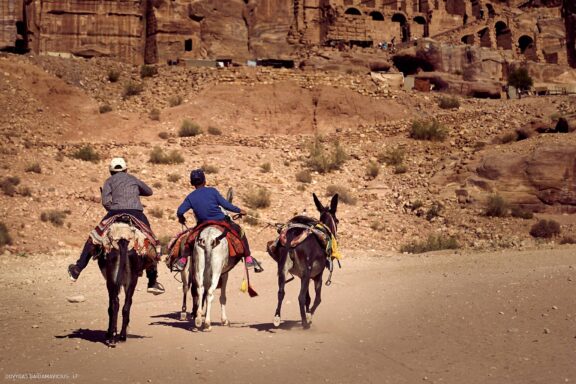 Jordanija (Jordan) Kelionės nuotraukos ir istorija. Aplankyta Petra, Wadi Rum dykuma, Raudonoji jūra, Negyvoji jūra, Aqaba Fotografas: Dovydas Gaidamavičius © www.DovydasGaidamavicius.lt
