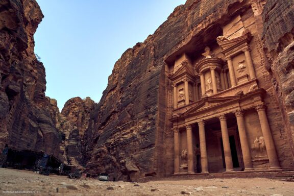 Jordanija (Jordan) Kelionės nuotraukos ir istorija. Aplankyta Petra, Wadi Rum dykuma, Raudonoji jūra, Negyvoji jūra, Aqaba Fotografas: Dovydas Gaidamavičius © www.DovydasGaidamavicius.lt