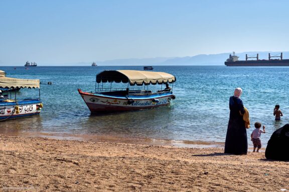 Jordanija (Jordan) Kelionės nuotraukos ir istorija. Aplankyta Petra, Wadi Rum dykuma, Raudonoji jūra, Negyvoji jūra, Aqaba Fotografas: Dovydas Gaidamavičius © www.DovydasGaidamavicius.lt