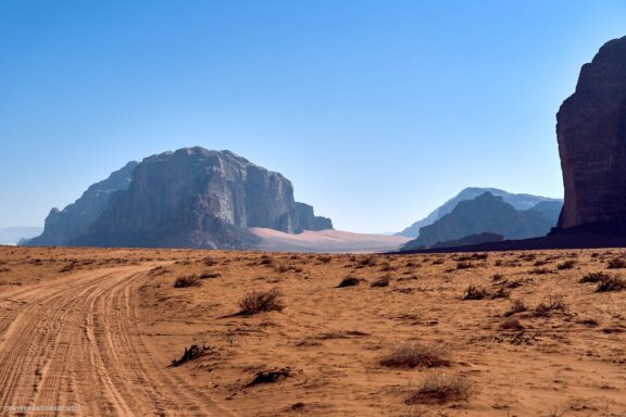 Jordanija (Jordan) Kelionės nuotraukos ir istorija. Aplankyta Petra, Wadi Rum dykuma, Raudonoji jūra, Negyvoji jūra, Aqaba Fotografas: Dovydas Gaidamavičius © www.DovydasGaidamavicius.lt