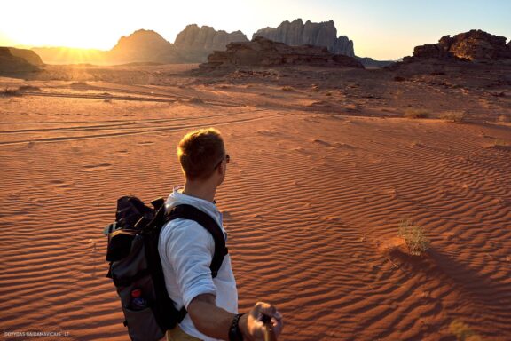 Jordanija (Jordan) Kelionės nuotraukos ir istorija. Aplankyta Petra, Wadi Rum dykuma, Raudonoji jūra, Negyvoji jūra, Aqaba Fotografas: Dovydas Gaidamavičius © www.DovydasGaidamavicius.lt