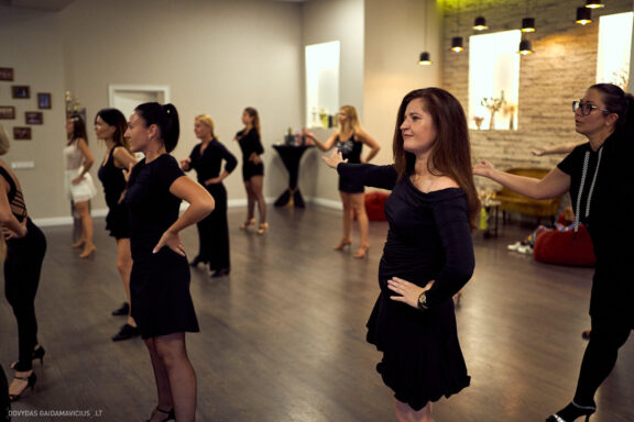 Šokių studijos atidarymas Gintarės šokių ir laisvalaikio studija, Gintarė Malinauskaitė, Kaunas, Fotografas Dovydas Gaidamavičius © www.DovydasGaidamavicius.lt