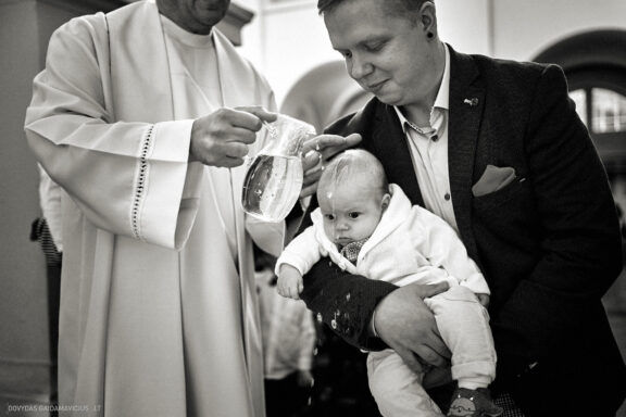 Krikštynų fotografijos (Elijus, Asta, Julius), Vilnius Šv. Ignoto bažnyčia Fotografas: Dovydas Gaidamavičius © www.DovydasGaidamavicius.lt
