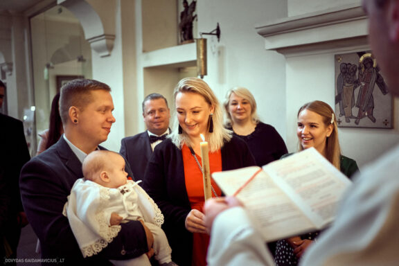 Krikštynų fotografijos (Elijus, Asta, Julius), Vilnius Šv. Ignoto bažnyčia Fotografas: Dovydas Gaidamavičius © www.DovydasGaidamavicius.lt
