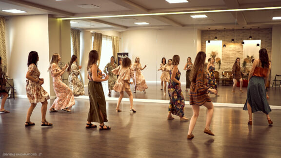 Mergvakaris Boho Stiliumi, Sigita, šokyje, Gintarės šokių ir laisvalaikio studija. Makiažas Edita EDI Makeup  Fotografas: Dovydas Gaidamavičius © www.DovydasGaidamavicius.lt