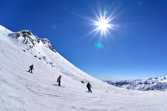 Gruzija Gudauri WeGo slidinėjimo kelionės nuotraukos, Skiing Georgia Vacation Photos Fotografas: Dovydas Gaidamavičius © www.DovydasGaidamavicius.lt