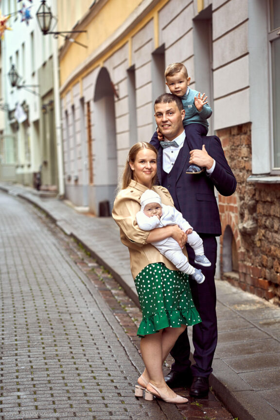 Krikštynų fotografijos (Elijus, Asta, Julius), Vilnius Šv. Ignoto bažnyčia Fotografas: Dovydas Gaidamavičius © www.DovydasGaidamavicius.lt