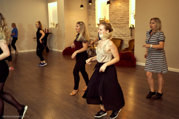 Šokių studijos atidarymas Gintarės šokių ir laisvalaikio studija, Gintarė Malinauskaitė, Kaunas, Fotografas Dovydas Gaidamavičius © www.DovydasGaidamavicius.lt