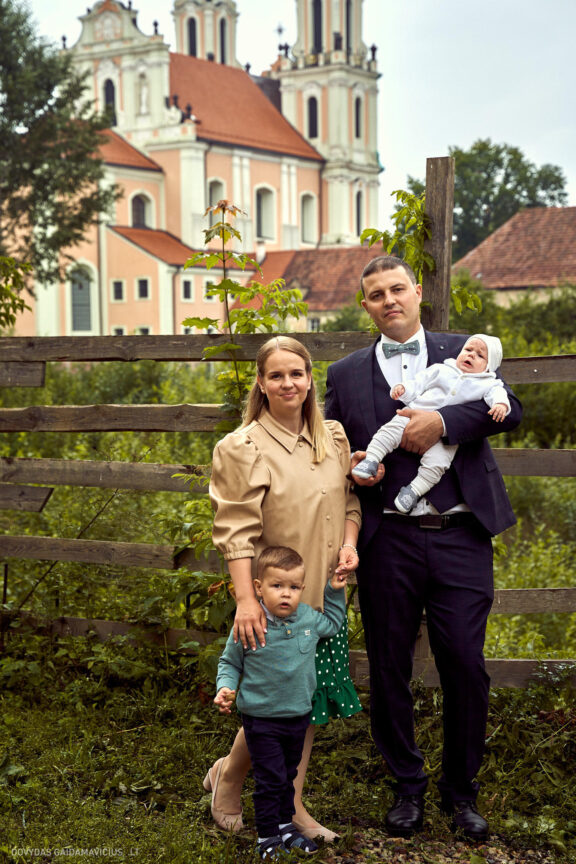 Krikštynų fotografijos (Elijus, Asta, Julius), Vilnius Šv. Ignoto bažnyčia Fotografas: Dovydas Gaidamavičius © www.DovydasGaidamavicius.lt