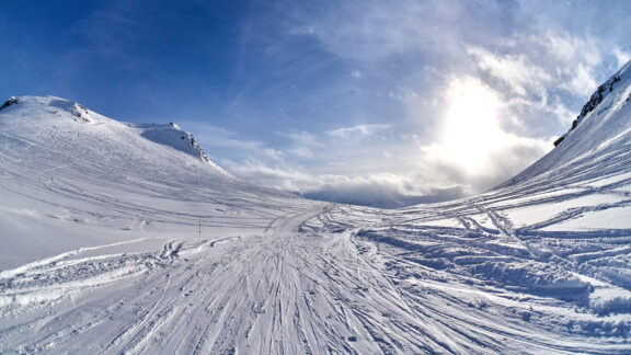 Gruzija Gudauri WeGo slidinėjimo kelionės nuotraukos, Skiing Georgia Vacation Photos Fotografas: Dovydas Gaidamavičius © www.DovydasGaidamavicius.lt