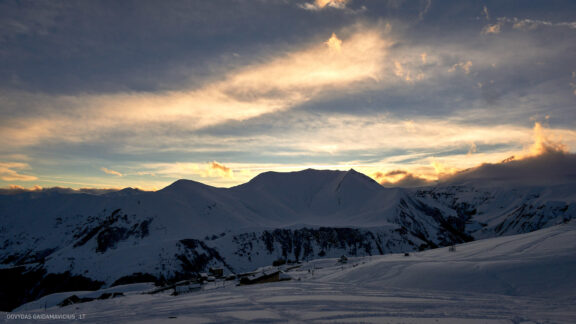 Gruzija Gudauri WeGo slidinėjimo kelionės nuotraukos, Skiing Georgia Vacation Photos Fotografas: Dovydas Gaidamavičius © www.DovydasGaidamavicius.lt