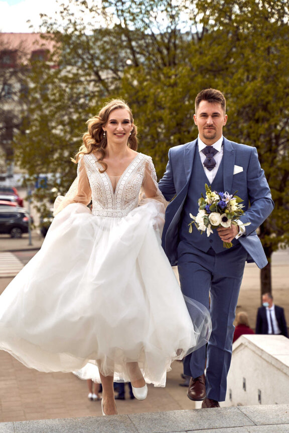 Ieva Filipkauskaitė Granickienė ir Dainius Granickas Vestuvės, Katedra fotosesija, Vilniaus civilinės metrikacijos skyrius, Gamtos vestuvių fotosesija, gamtoje, Verkių dvaras, Vilnius Fotografas: Dovydas Gaidamavičius © www.DovydasGaidamavicius.lt