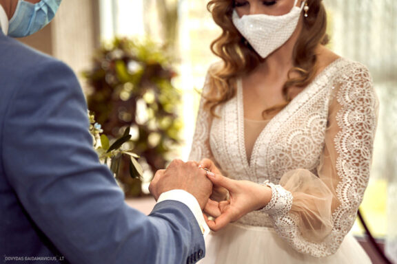 Ieva Filipkauskaitė Granickienė ir Dainius Granickas Vestuvės, Katedra fotosesija, Vilniaus civilinės metrikacijos skyrius, Gamtos vestuvių fotosesija, gamtoje, Verkių dvaras, Vilnius Fotografas: Dovydas Gaidamavičius © www.DovydasGaidamavicius.lt