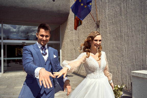 Ieva Filipkauskaitė Granickienė ir Dainius Granickas Vestuvės, Katedra fotosesija, Vilniaus civilinės metrikacijos skyrius, Gamtos vestuvių fotosesija, gamtoje, Verkių dvaras, Vilnius Fotografas: Dovydas Gaidamavičius © www.DovydasGaidamavicius.lt