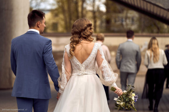 Ieva Filipkauskaitė Granickienė ir Dainius Granickas Vestuvės, Katedra fotosesija, Vilniaus civilinės metrikacijos skyrius, Gamtos vestuvių fotosesija, gamtoje, Verkių dvaras, Vilnius Fotografas: Dovydas Gaidamavičius © www.DovydasGaidamavicius.lt