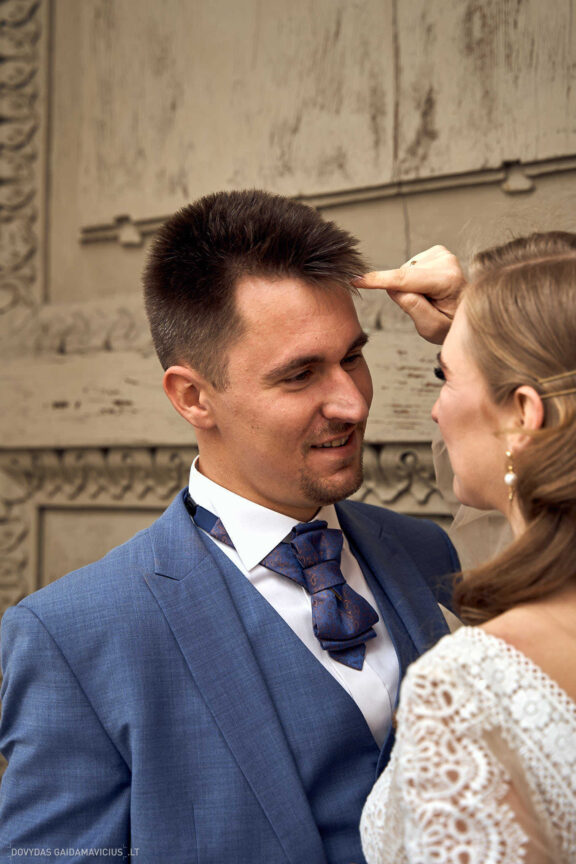 Ieva Filipkauskaitė Granickienė ir Dainius Granickas Vestuvės, Katedra fotosesija, Vilniaus civilinės metrikacijos skyrius, Gamtos vestuvių fotosesija, gamtoje, Verkių dvaras, Vilnius Fotografas: Dovydas Gaidamavičius © www.DovydasGaidamavicius.lt