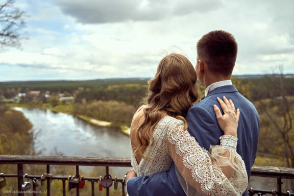 Ieva Filipkauskaitė Granickienė ir Dainius Granickas Vestuvės, Katedra fotosesija, Vilniaus civilinės metrikacijos skyrius, Gamtos vestuvių fotosesija, gamtoje, Verkių dvaras, Vilnius Fotografas: Dovydas Gaidamavičius © www.DovydasGaidamavicius.lt