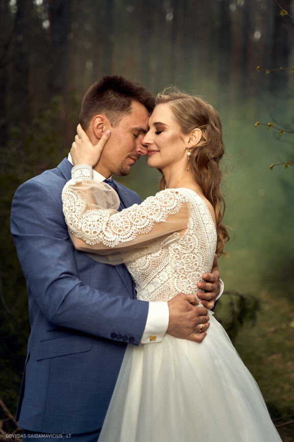 Ieva Filipkauskaitė Granickienė ir Dainius Granickas Vestuvės, Katedra fotosesija, Vilniaus civilinės metrikacijos skyrius, Gamtos vestuvių fotosesija, gamtoje, Verkių dvaras, Vilnius Fotografas: Dovydas Gaidamavičius © www.DovydasGaidamavicius.lt