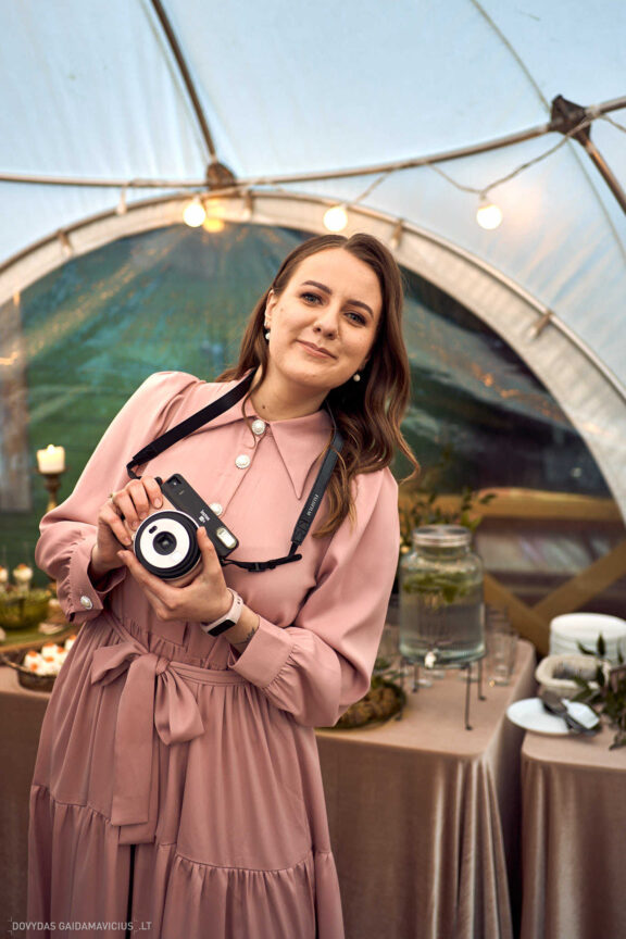 Ieva Filipkauskaitė Granickienė ir Dainius Granickas Vestuvės, Katedra fotosesija, Vilniaus civilinės metrikacijos skyrius, Gamtos vestuvių fotosesija, gamtoje, Verkių dvaras, Vilnius Fotografas: Dovydas Gaidamavičius © www.DovydasGaidamavicius.lt