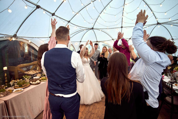 Ieva Filipkauskaitė Granickienė ir Dainius Granickas Vestuvės, Katedra fotosesija, Vilniaus civilinės metrikacijos skyrius, Gamtos vestuvių fotosesija, gamtoje, Verkių dvaras, Vilnius Fotografas: Dovydas Gaidamavičius © www.DovydasGaidamavicius.lt