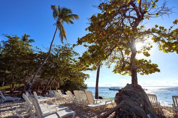 Karibai Caribbean, Dominican Republic, Dominikos Respublika Karibų nuotykis, Pažintinė kelionė, Itaka, nacionalinis parkas, Cayo Levantado, Santo Domingas, Tres Ojos, Salto de Jimenoa, Santo Cerro, Santiago de Los Kabaljerosas, Puerto Plata, Lagūna Gri Gri, Samanos pusiasalis, Playa Grande, Los Haitises, Higvėjus, Altos de Chavon Fotografas: Dovydas Gaidamavičius © www.DovydasGaidamavicius.lt www.itaka.lt