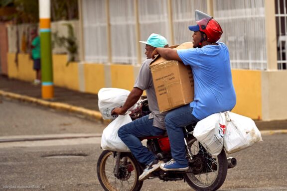Karibai Caribbean, Dominican Republic, Dominikos Respublika Karibų nuotykis, Pažintinė kelionė, Itaka, nacionalinis parkas, Cayo Levantado, Santo Domingas, Tres Ojos, Salto de Jimenoa, Santo Cerro, Santiago de Los Kabaljerosas, Puerto Plata, Lagūna Gri Gri, Samanos pusiasalis, Playa Grande, Los Haitises, Higvėjus, Altos de Chavon Fotografas: Dovydas Gaidamavičius © www.DovydasGaidamavicius.lt www.itaka.lt