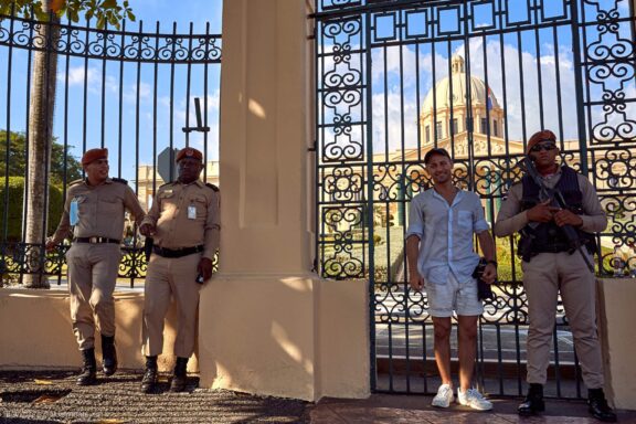 Karibai Caribbean, Dominican Republic, Dominikos Respublika Karibų nuotykis, Pažintinė kelionė, Itaka, nacionalinis parkas, Cayo Levantado, Santo Domingas, Tres Ojos, Salto de Jimenoa, Santo Cerro, Santiago de Los Kabaljerosas, Puerto Plata, Lagūna Gri Gri, Samanos pusiasalis, Playa Grande, Los Haitises, Higvėjus, Altos de Chavon Fotografas: Dovydas Gaidamavičius © www.DovydasGaidamavicius.lt www.itaka.lt