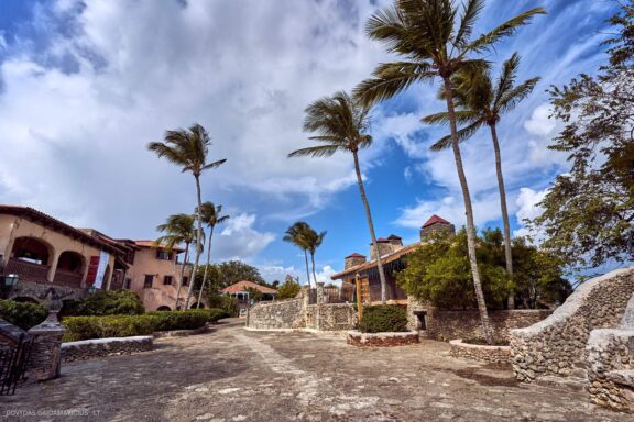 Karibai Caribbean, Dominican Republic, Dominikos Respublika Karibų nuotykis, Pažintinė kelionė, Itaka, nacionalinis parkas, Cayo Levantado, Santo Domingas, Tres Ojos, Salto de Jimenoa, Santo Cerro, Santiago de Los Kabaljerosas, Puerto Plata, Lagūna Gri Gri, Samanos pusiasalis, Playa Grande, Los Haitises, Higvėjus, Altos de Chavon Fotografas: Dovydas Gaidamavičius © www.DovydasGaidamavicius.lt www.itaka.lt