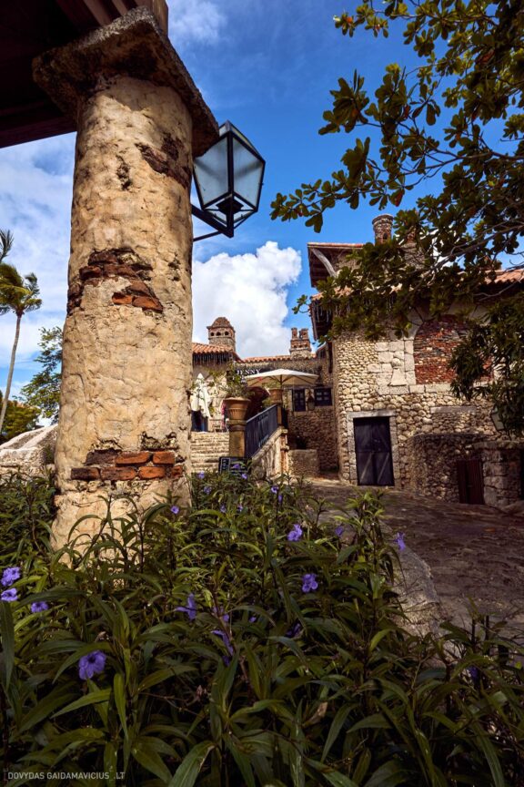 Karibai Caribbean, Dominican Republic, Dominikos Respublika Karibų nuotykis, Pažintinė kelionė, Itaka, nacionalinis parkas, Cayo Levantado, Santo Domingas, Tres Ojos, Salto de Jimenoa, Santo Cerro, Santiago de Los Kabaljerosas, Puerto Plata, Lagūna Gri Gri, Samanos pusiasalis, Playa Grande, Los Haitises, Higvėjus, Altos de Chavon Fotografas: Dovydas Gaidamavičius © www.DovydasGaidamavicius.lt www.itaka.lt