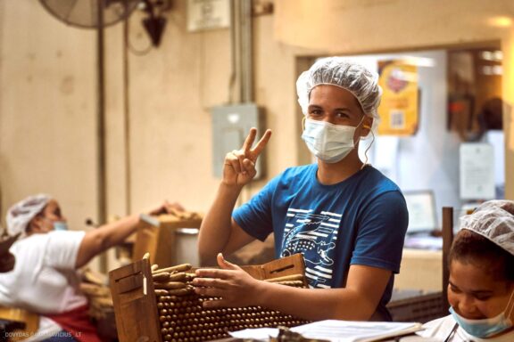 Karibai Caribbean, Dominican Republic, Dominikos Respublika Karibų nuotykis, Pažintinė kelionė, Itaka, nacionalinis parkas, Cayo Levantado, Santo Domingas, Tres Ojos, Salto de Jimenoa, Santo Cerro, Santiago de Los Kabaljerosas, Puerto Plata, Lagūna Gri Gri, Samanos pusiasalis, Playa Grande, Los Haitises, Higvėjus, Altos de Chavon Fotografas: Dovydas Gaidamavičius © www.DovydasGaidamavicius.lt www.itaka.lt