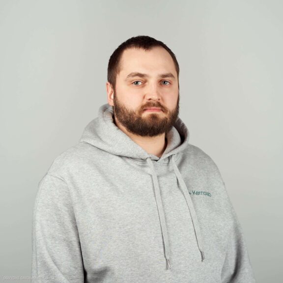 įmonės darbuotojų portretai fotografavimas Vilnius Kernolab Fotografas: Dovydas Gaidamavičius © www.DovydasGaidamavicius.lt