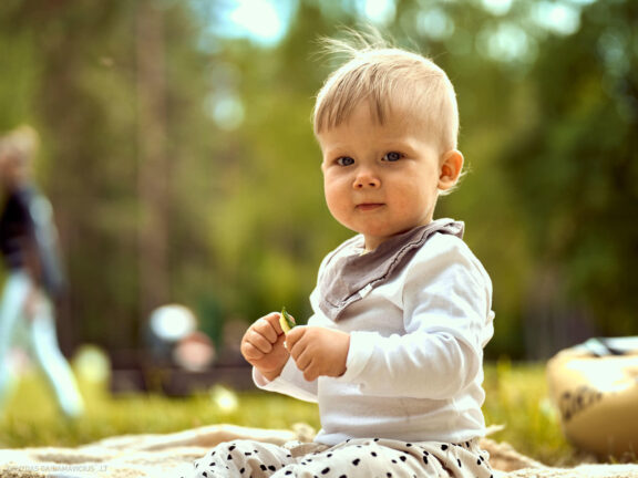 Vaikų gimtadienis, Vilnius, Gamtoje. Keturių metų gimtadienis Sofija Vingio paras Fotografas: Dovydas Gaidamavičius © www.DovydasGaidamavicius.lt