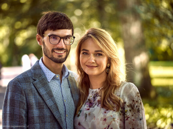 Vestuvių metinės 10 metų Giedrė ir Jokūbas šeima, Bernardinų sodas, Sereikiškių parkas, Onos bažnyčia Fotografas: Dovydas Gaidamavičius © www.DovydasGaidamavicius.lt