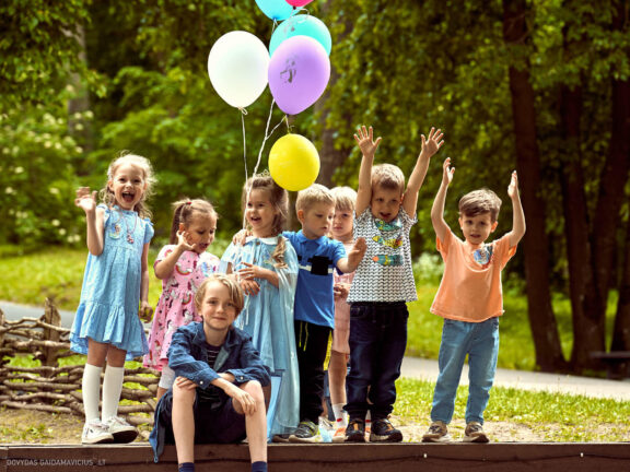 Vaikų gimtadienis, Vilnius, Gamtoje. Keturių metų gimtadienis Sofija Vingio paras Fotografas: Dovydas Gaidamavičius © www.DovydasGaidamavicius.lt
