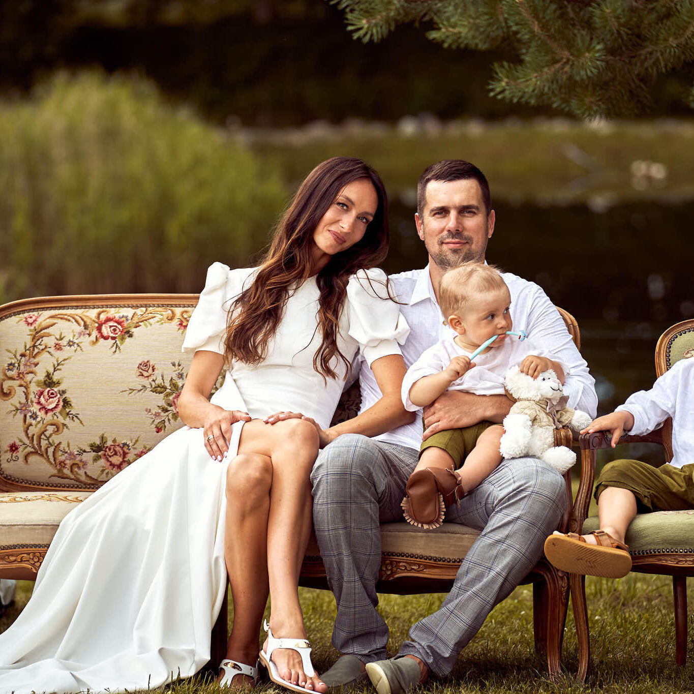 Krikštynos gamtoje Zarasai Simona ir Aurimas fotosesija Fotografas: Dovydas Gaidamavičius © www.DovydasGaidamavicius.lt