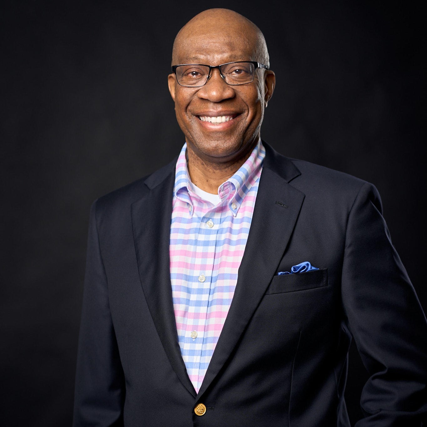 Asmeninė fotosesija foto studijoje Vilnius, Foto Studija, Trevor Hugh Pindling. Black Man photoshoot in Vilnius, Šiaurės Miestelis, Žirmūnai, Pilaitė Fotografas: Dovydas Gaidamavičius © www.DovydasGaidamavicius.lt www.Dovis.lt