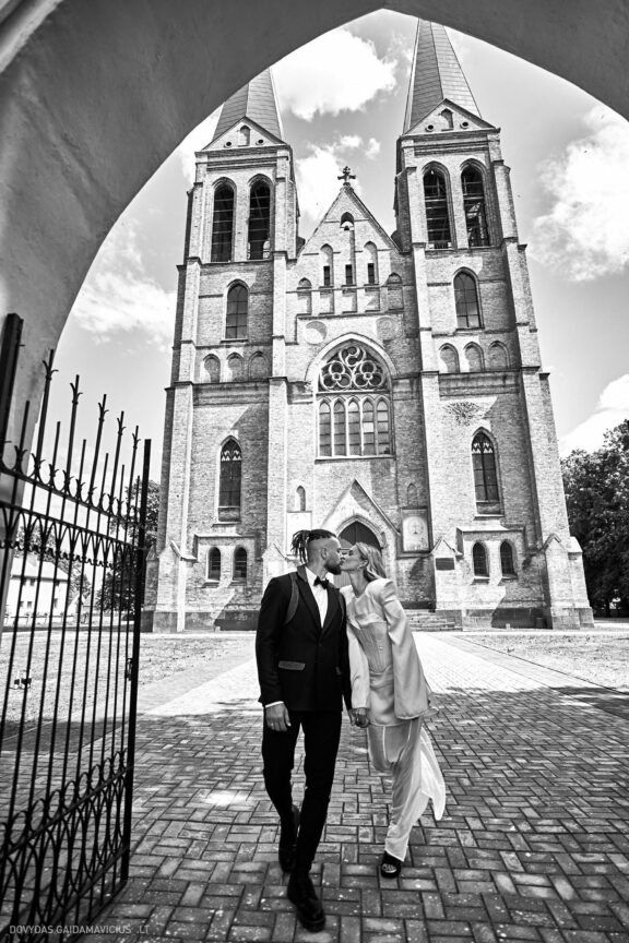 Vestuvės Simona Kergytė Steponavičienė ir Rimantas Steponavičius, Vestuvių šventė, Vestuvių fotosesija, @kapsicina, Panevėžys Fotografas: Dovydas Gaidamavičius © www.DovydasGaidamavicius.lt www.Dovis.lt  Šv. Mato bažnyčia Naujamiestis Panevėžys