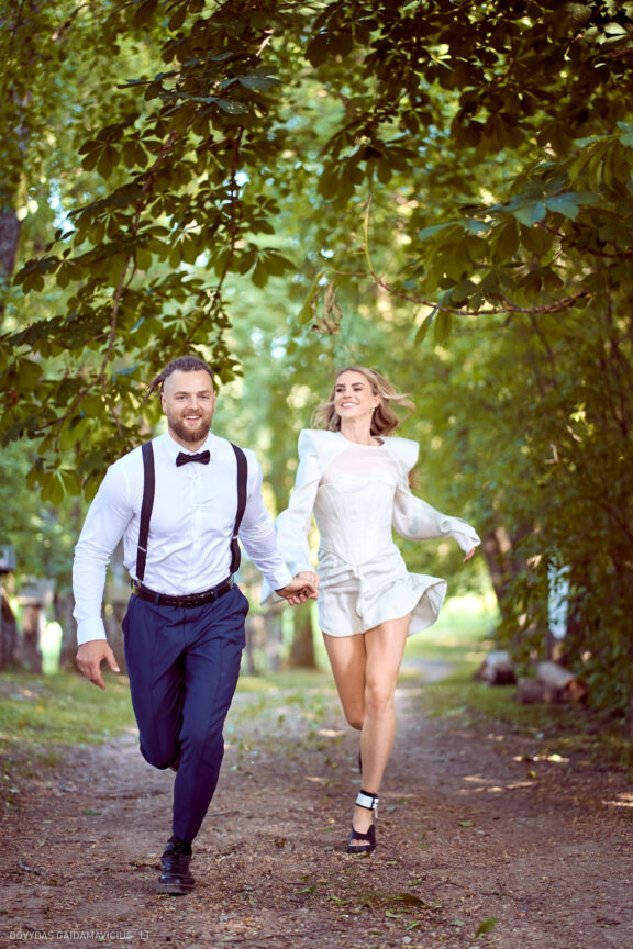 Vestuvės Simona Kergytė Steponavičienė ir Rimantas Steponavičius, Vestuvių šventė, Vestuvių fotosesija, @kapsicina, Panevėžys Vestuvių Fotografas: Dovydas Gaidamavičius © www.DovydasGaidamavicius.lt www.Dovis.lt Pagulbis sodyba vestuvėms, Tavo namai, Alanta, Aliona Jakutienė