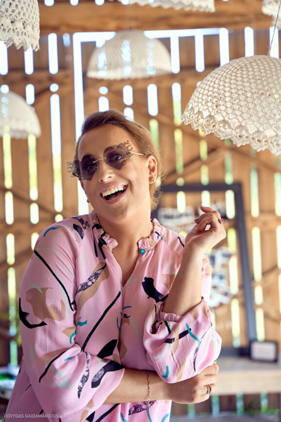 Akvilė Vitkūnaitė Steponavičienė Vestuvės Simona Kergytė Steponavičienė ir Rimantas Steponavičius, Vestuvių šventė, Vestuvių fotosesija, @kapsicina, Panevėžys Vestuvių Fotografas: Dovydas Gaidamavičius © www.DovydasGaidamavicius.lt www.Dovis.lt Pagulbis sodyba vestuvėms, Tavo namai, Alanta, Aliona Jakutienė