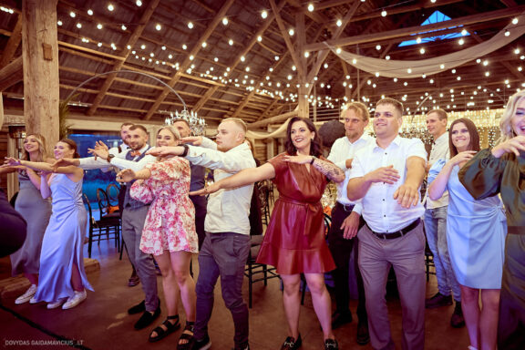 Vestuvės Simona Kergytė Steponavičienė ir Rimantas Steponavičius, Vestuvių šventė, Vestuvių fotosesija, @kapsicina, Panevėžys Vestuvių Fotografas: Dovydas Gaidamavičius © www.DovydasGaidamavicius.lt www.Dovis.lt Pagulbis sodyba vestuvėms, Tavo namai, Alanta, Aliona Jakutienė